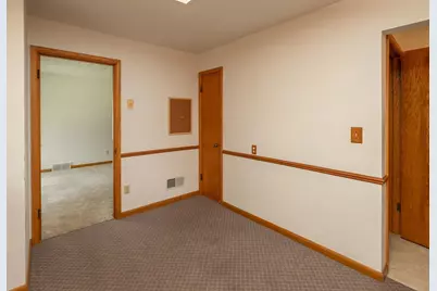 911 13th Avenue NW, Rochester, MN 55901 - Photo 9
