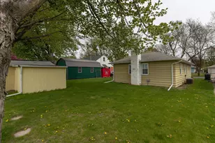 911 13th Ave NW, Rochester, MN 55901 - Photo 27