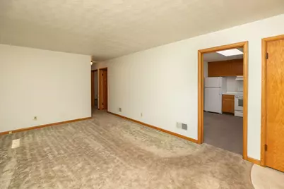 911 13th Avenue NW, Rochester, MN 55901 - Photo 5