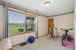 5461 Golfview Ave N, Oakdale, MN 55128 - Photo 15