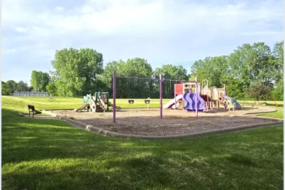 5461 Golfview Avenue N, Oakdale, MN 55128 - Photo 21