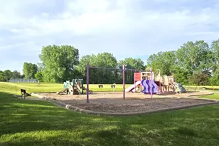 5461 Golfview Ave N, Oakdale, MN 55128 - Photo 21