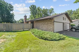 1164 Xene Ln N, Plymouth, MN 55447 - Photo 5