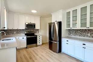 2748 NE Ulysses Street NE, Minneapolis, MN 55418 - Photo 7