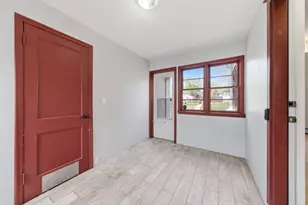2748 NE Ulysses Street NE, Minneapolis, MN 55418 - Photo 23