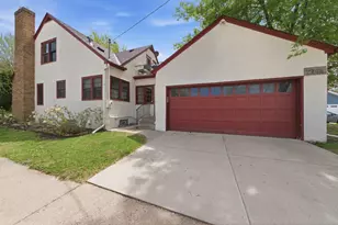 2748 NE Ulysses Street NE, Minneapolis, MN 55418 - Photo 31