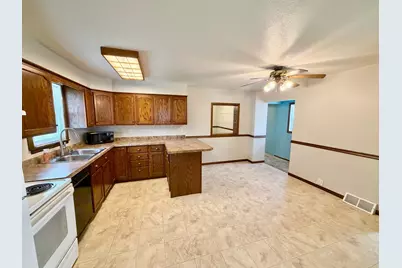 748 West Avenue, Red Wing, MN 55066 - Photo 15
