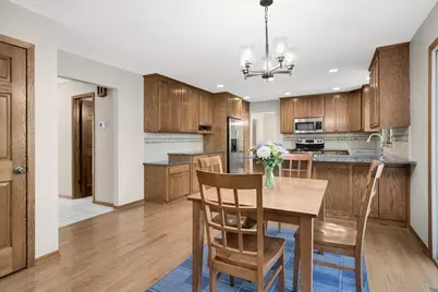15112 Chestnut Circle, Burnsville, MN 55306 - Photo 9
