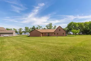 13304 Sakatah Lake Rd, Waterville, MN 56096 - Photo 17