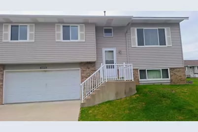 15872 Granada Avenue, Apple Valley, MN 55124 - Photo 1