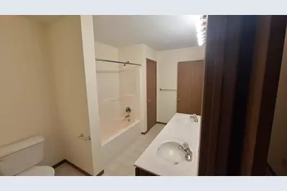 15872 Granada Avenue, Apple Valley, MN 55124 - Photo 9