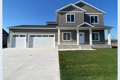 110 19th Street NE, Barnesville, MN 56514 - Photo 1