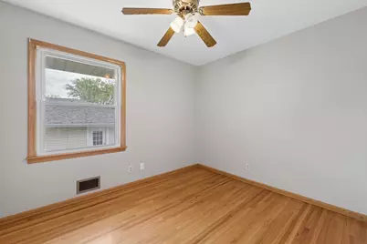 7925 29th Avenue N, New Hope, MN 55427 - Photo 11