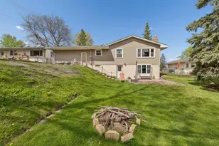 7925 29th Ave N, New Hope, MN 55427 - Photo 3