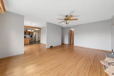 7925 29th Avenue N, New Hope, MN 55427 - Photo 9