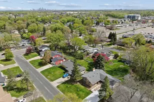 7925 29th Ave N, New Hope, MN 55427 - Photo 23