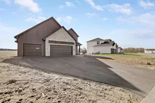 470 Sea Wing Blvd, Prescott, WI 54021 - Photo 3