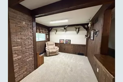 608 S Donnelly Avenue, Litchfield, MN 55355 - Photo 15