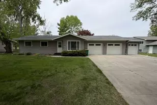 608 S Donnelly Ave, Litchfield, MN 55355 - Photo 1