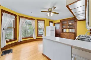 1558 E Madison St, Eau Claire, WI 54703 - Photo 5
