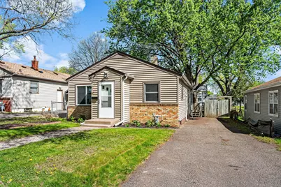 1081 Lawson Avenue E, Saint Paul, MN 55106 - Photo 1