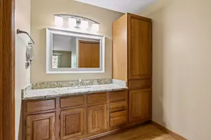 3801 W 98th St, Bloomington, MN 55431 - Photo 21