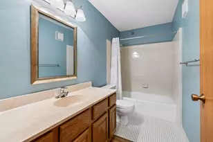3801 W 98th St, Bloomington, MN 55431 - Photo 15