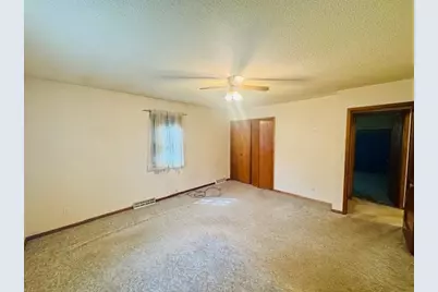 2936 Queen Avenue, Slayton, MN 56172 - Photo 9