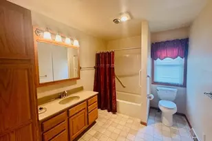 2936 Queen Ave, Slayton, MN 56172 - Photo 7