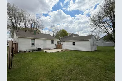 708 S Donaldson Street, Luverne, MN 56156 - Photo 3