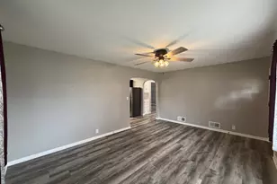 708 S Donaldson St, Luverne, MN 56156 - Photo 9