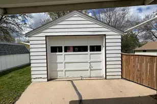 708 S Donaldson St, Luverne, MN 56156 - Photo 19