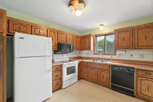 703 Cope Ave W, Roseville, MN 55113 - Photo 11