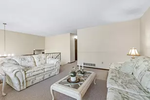 4220 Victoria St N, Shoreview, MN 55126 - Photo 9