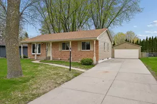 106 Garden Rd NE, Hutchinson, MN 55350 - Photo 1