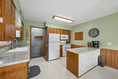 106 Garden Road NE, Hutchinson, MN 55350 - Photo 11