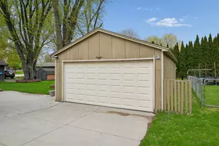 106 Garden Rd NE, Hutchinson, MN 55350 - Photo 23