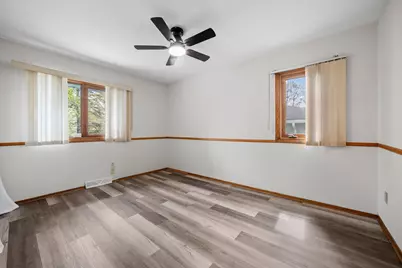 13225 Irving Avenue S, Burnsville, MN 55337 - Photo 33