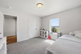 4158 Arthur Dr S, Fargo, ND 58104 - Photo 13