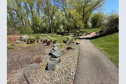 2485 Londin Lane E #423, Maplewood, MN 55119 - Photo 11