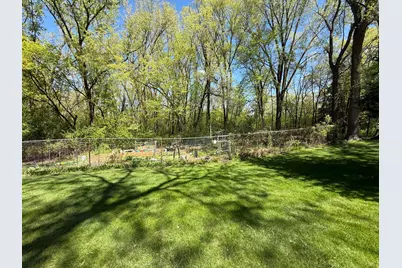 2485 Londin Lane E #423, Maplewood, MN 55119 - Photo 15