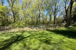 2485 Londin Ln E, Maplewood, MN 55119 - Photo 15