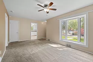 5237 Jersey Ave N, Crystal, MN 55428 - Photo 7