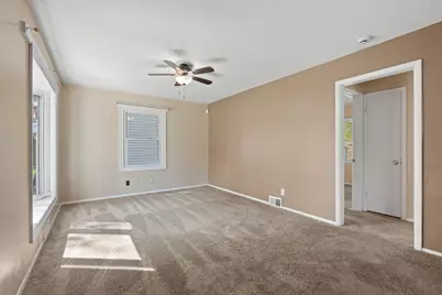 5237 Jersey Avenue N, Crystal, MN 55428 - Photo 5