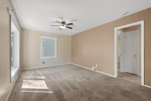5237 Jersey Ave N, Crystal, MN 55428 - Photo 5