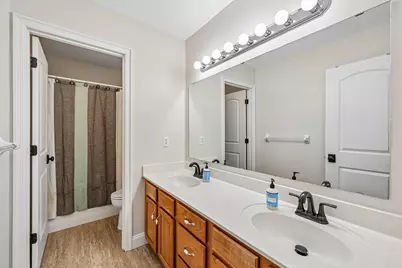 4909 Rusten Rd, Eagan, MN 55122 - Photo 37