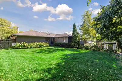 5708 Camelback Drive, Edina, MN 55436 - Photo 3