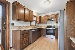 2508 Sherwood Rd, Mounds View, MN 55112 - Photo 11