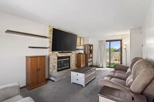 4505 Orchid Cir, Plymouth, MN 55446 - Photo 5