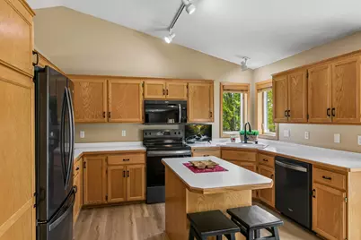 2509 Edinbrook Terrace, Brooklyn Park, MN 55443 - Photo 9